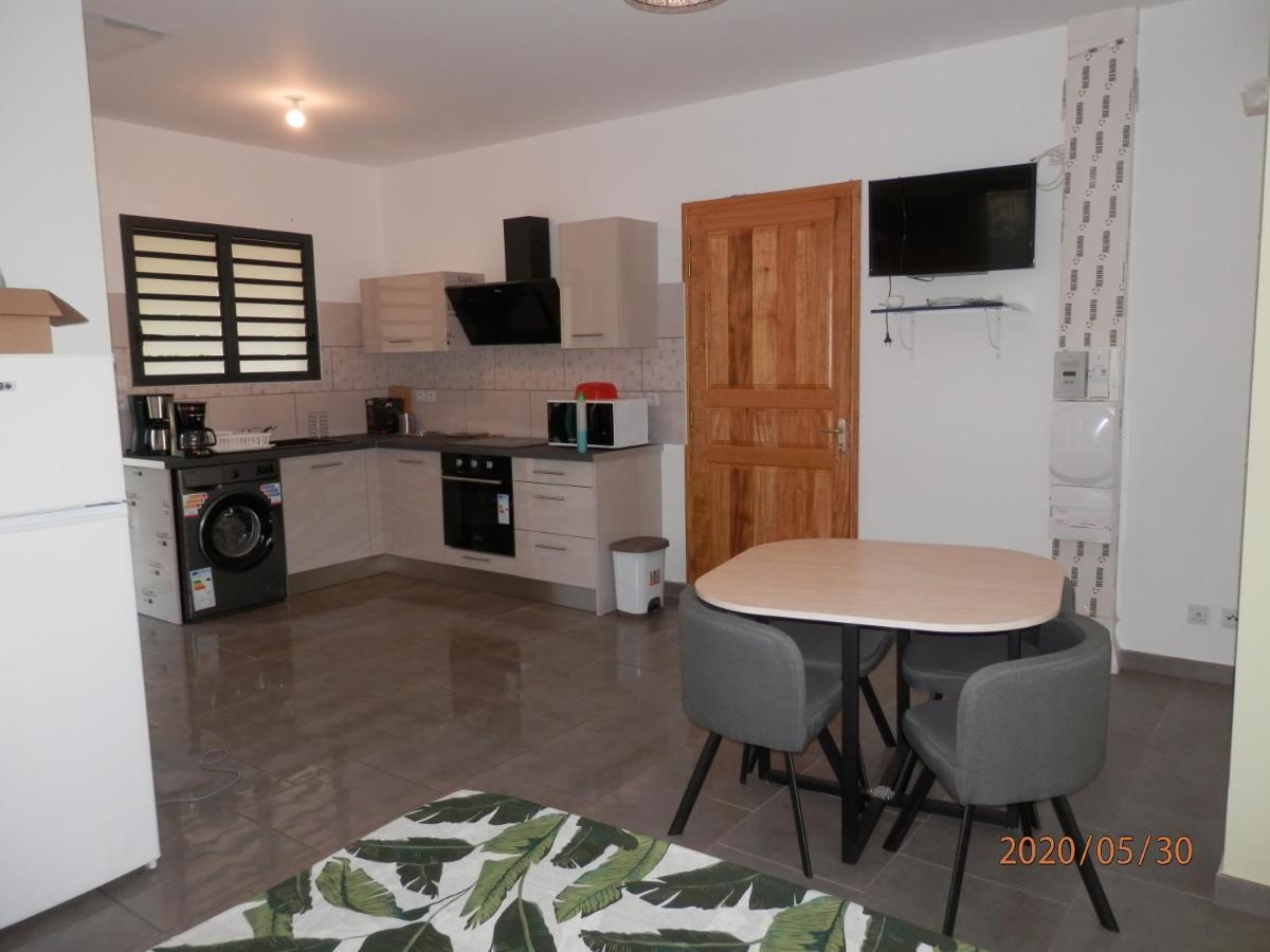 Appartement Ti coin jardin à La Paix Extérieur photo